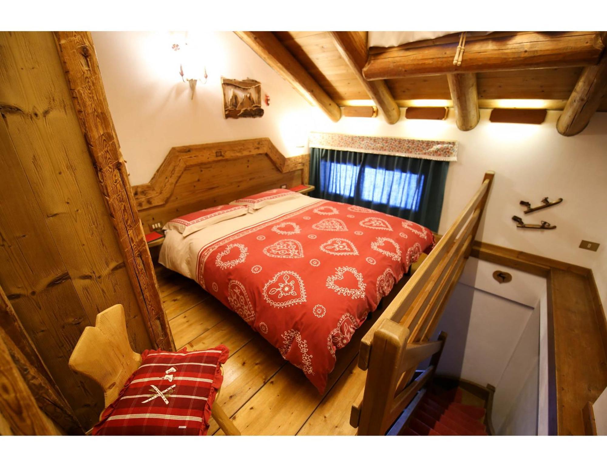 Cristallo & Faloria Suite Apartments Cortina dʼAmpezzo Kültér fotó